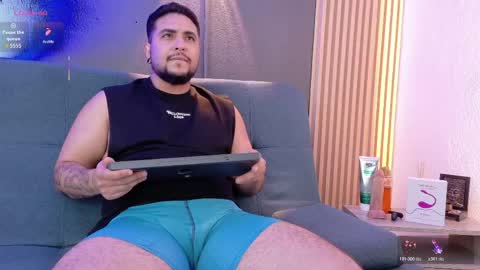 marcus_aress online show from June 3, 11:35 am