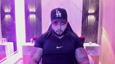 Snapshot of marcus_fit1 chatting on October 21, 1:28 am Marcus online show from October 21, 1:28 am