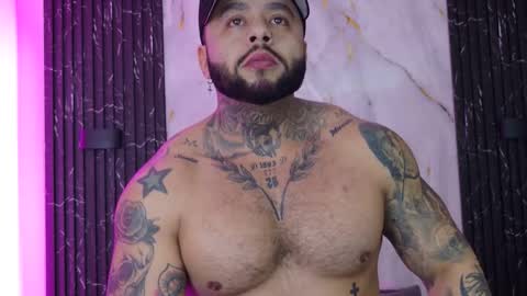 Snapshot of marcus_fit1 chatting on February 8, 2:04 am Marcus online show from February 8, 2:04 am