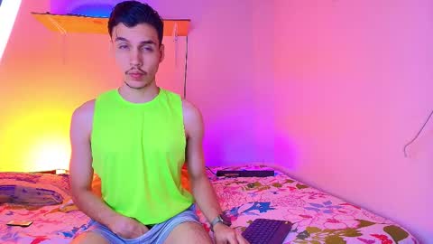 Marcus Hanks online show from December 4, 3:49 am