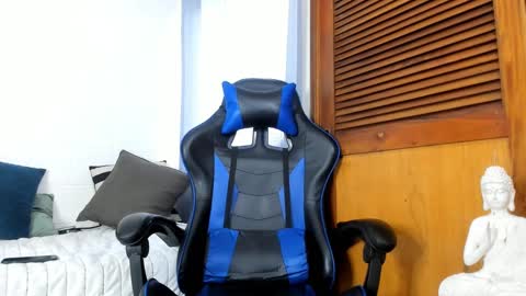 Marcus Taylor online show from February 5, 9:50 pm