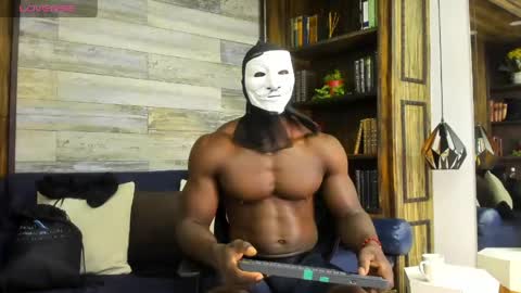 Snapshot of marcusblack_ chatting on April 30, 3:07 pm Marcusssss online show from April 30, 3:07 pm