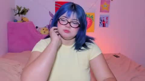 Snapshot of marcy_grey chatting on June 19, 5:23 am danna online show from June 19, 5:23 am