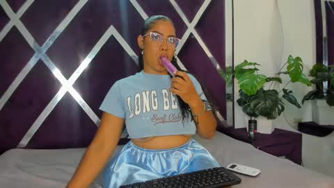 Marcy Gomez online show from February 27, 9:15 pm