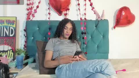 marfilastrom online show from April 14, 8:37 pm