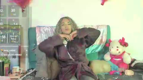Snapshot of marfilastrom chatting on July 19, 8:07 am marfilastrom online show from July 19, 8:07 am