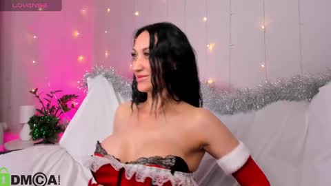 Margaret Clark online show from December 24, 12:22 pm