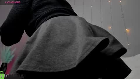 Margaret Clark online show from January 31, 3:30 am