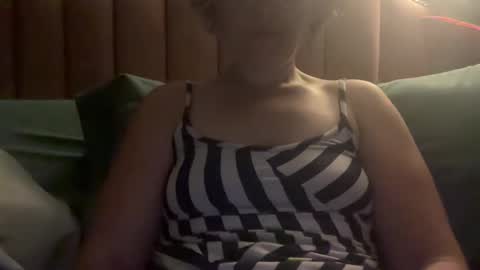 Elle online show from October 28, 3:10 am