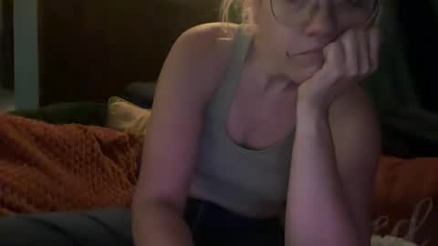 Elle online show from March 12, 12:11 pm