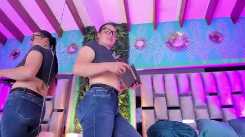 Mari online show from March 27, 9:58 pm