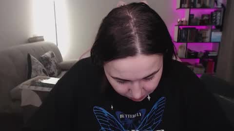 mari moore online show from February 13, 7:15 am