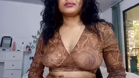 maria441958 online show from November 18, 7:40 pm