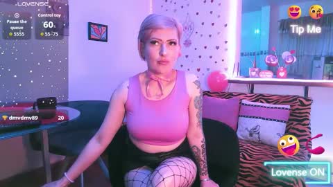 Snapshot of maria_fernandaxxx_ chatting on February 18, 11:01 pm Maria fernanda online show from February 18, 11:01 pm