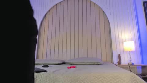 Maria  online show from December 3, 11:30 am