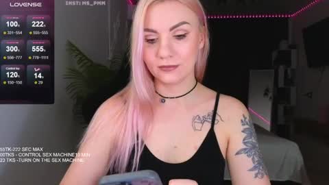 Snapshot of maria_shy_lii chatting on June 27, 7:57 am maria_shy_lii online show from June 27, 7:57 am