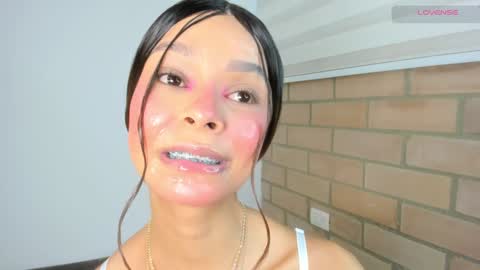 Snapshot of maria_sofii chatting on December 25, 11:43 am S O F I A  model independent online show from December 25, 11:43 am