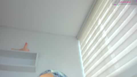 Snapshot of maria_sofii chatting on January 5, 2:19 pm S O F I A  model independent online show from January 5, 2:19 pm