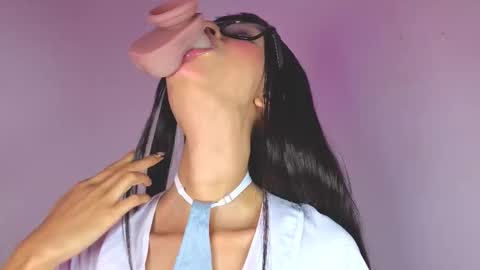 Snapshot of maria_sofii chatting on October 3, 9:34 pm S O F I A  model independent online show from October 3, 9:34 pm