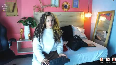 maria_turner1 online show from April 17, 10:07 am