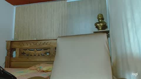 Snapshot of mariaa_antonia1 chatting on July 14, 10:15 pm mariaa_antonia1 online show from July 14, 10:15 pm