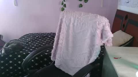 mariaajuana_ online show from March 12, 1:50 pm