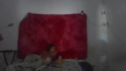 Snapshot of mariaevamotta5 chatting on February 24, 11:41 am casal delicia online show from February 24, 11:41 am