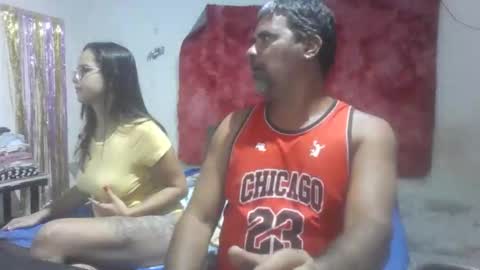 Snapshot of mariaevamotta5 chatting on March 1, 2:35 am casal delicia online show from March 1, 2:35 am