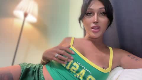 Snapshot of mariafatale_00 chatting on December 7, 11:51 am Maria online show from December 7, 11:51 am