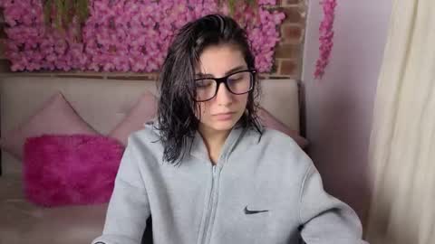 Maria online show from March 18, 7:17 pm