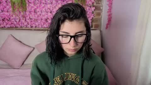 Maria online show from April 6, 7:26 pm