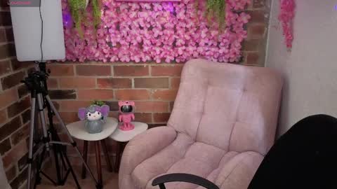 Maria online show from April 18, 7:07 pm