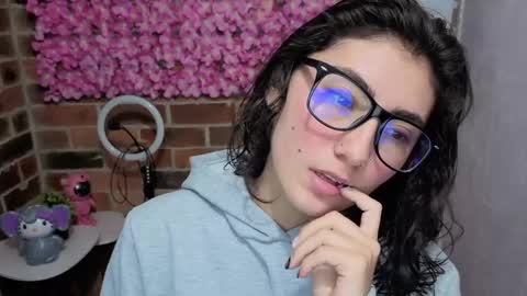 Snapshot of mariagh_ chatting on May 8, 10:48 pm Maria online show from May 8, 10:48 pm