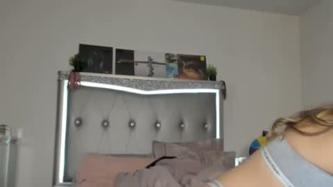 Pinkkitty online show from January 3, 3:27 am