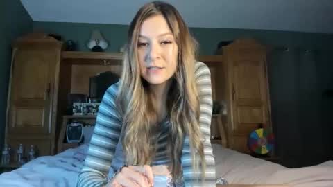 Snapshot of mariahpinkkitty chatting on May 28, 3:26 am Pinkkitty online show from May 28, 3:26 am