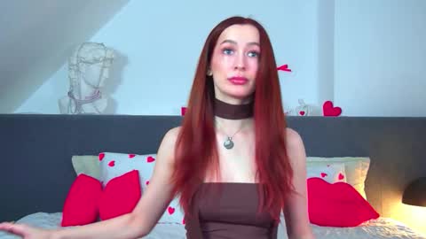 Snapshot of mariamenson chatting on February 7, 6:28 am MariaMenson online show from February 7, 6:28 am