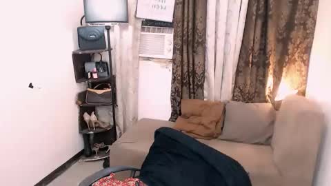 maria online show from April 9, 1:38 pm