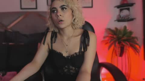 Marian online show from April 8, 7:14 pm