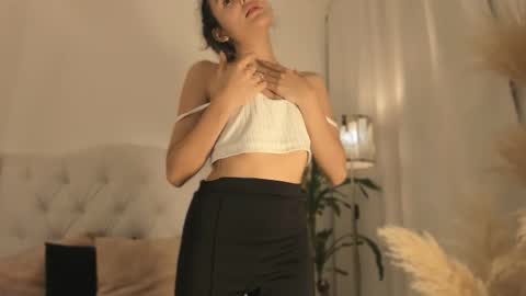 Marian online show from December 15, 3:22 am