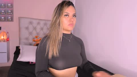 Mariana Roe online show from December 27, 5:48 pm