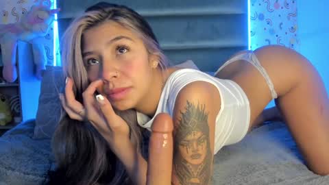 mariana_babe_ online show from December 2, 11:56 am