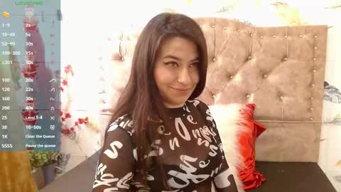 Mariana online show from January 10, 4:42 pm