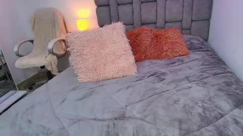 Snapshot of mariana_gomez01 chatting on October 10, 4:17 pm Mariana Gomez online show from October 10, 4:17 pm