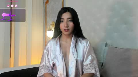 Mariana   online show from May 24, 11:26 am