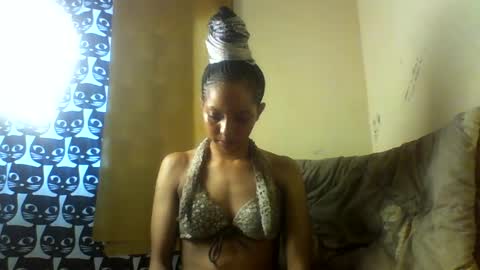 Snapshot of mariana_stacx chatting on July 25, 9:51 am Mariana online show from July 25, 9:51 am
