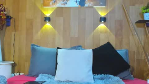 Mariana Angel online show from February 13, 4:03 pm