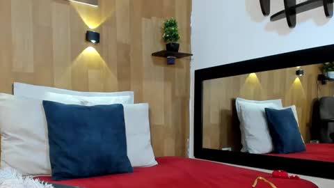 Mariana Angel online show from October 3, 7:11 pm