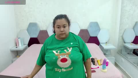 mariana online show from February 7, 12:09 am