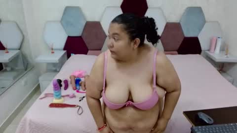 Snapshot of marianabbw_ chatting on March 17, 3:04 pm mariana online show from March 17, 3:04 pm