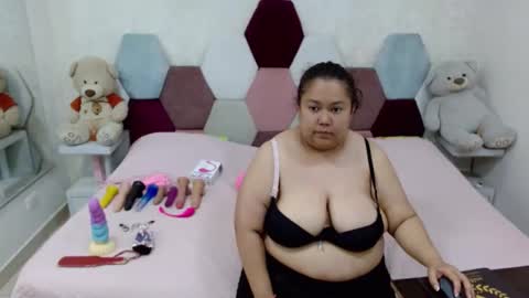 Snapshot of marianabbw_ chatting on April 2, 2:04 pm mariana online show from April 2, 2:04 pm